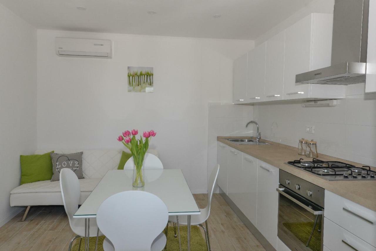 מאקרסקה Villa Jelena מראה חיצוני תמונה